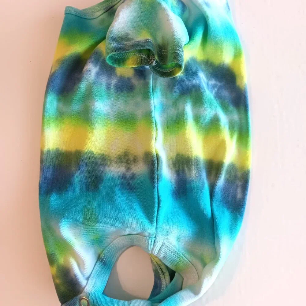 Tie Dye Baby Body Suit With 3 Snap Crotch Blue Yellow Green Size 9-12 Months NWT - Picture 12 of 14